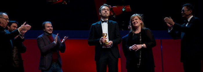 "Pozitia Copilului", filmul regizorului roman Calin Netzer, a CASTIGAT trofeul Ursul de Aur