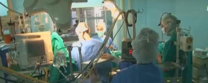 Bebelusul femeii diagnosticate cu gripa porcina nu a supravietuit in urma operatiei de cezariana