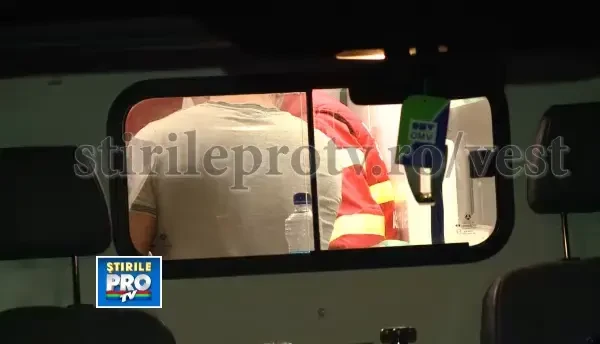 Un copil de un an,mama si bunica sa au ajuns la spital dupa ce masina in care se aflau s-a rasturnat