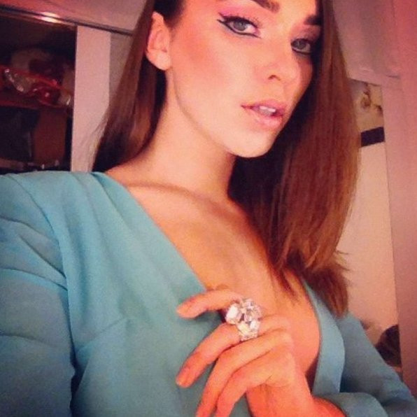 "Am obosit sa fiu frumoasa". Operatia care a transformat-o intr-un monstru. Cum arata acum modelul