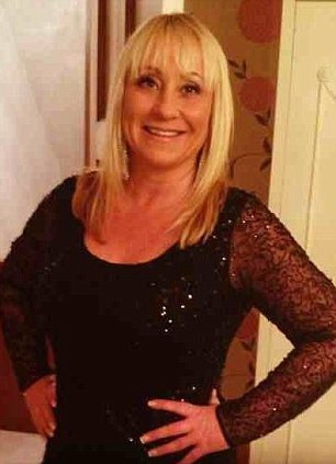 Razbunarea unei neveste inselate. Ce i-a facut amantei sotului ei, profesoara de Drept