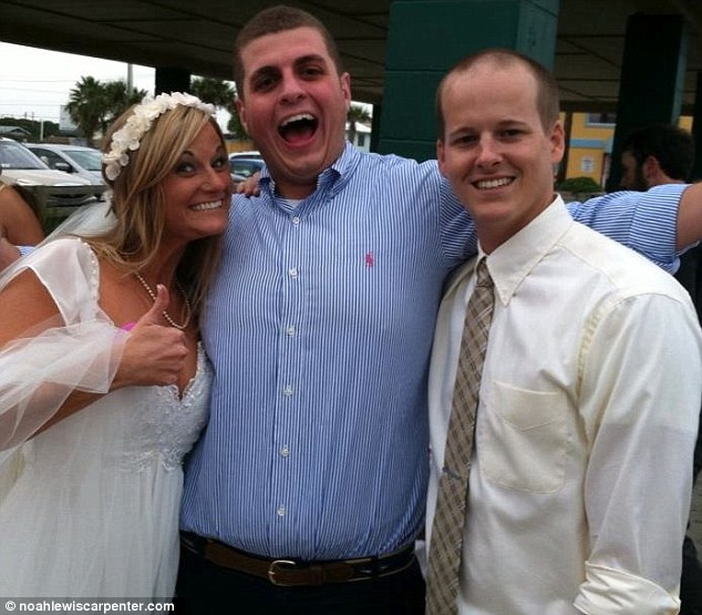 FOTO. Povestea barbatului care transforma fotografiile banale de nunta intr-o adevarata aventura