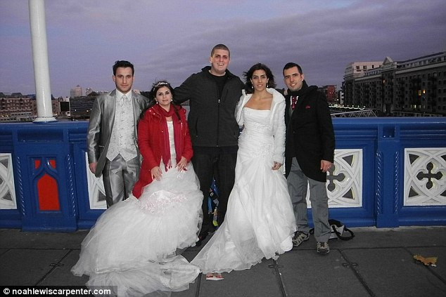 poze de nunta, Noah Carpenter