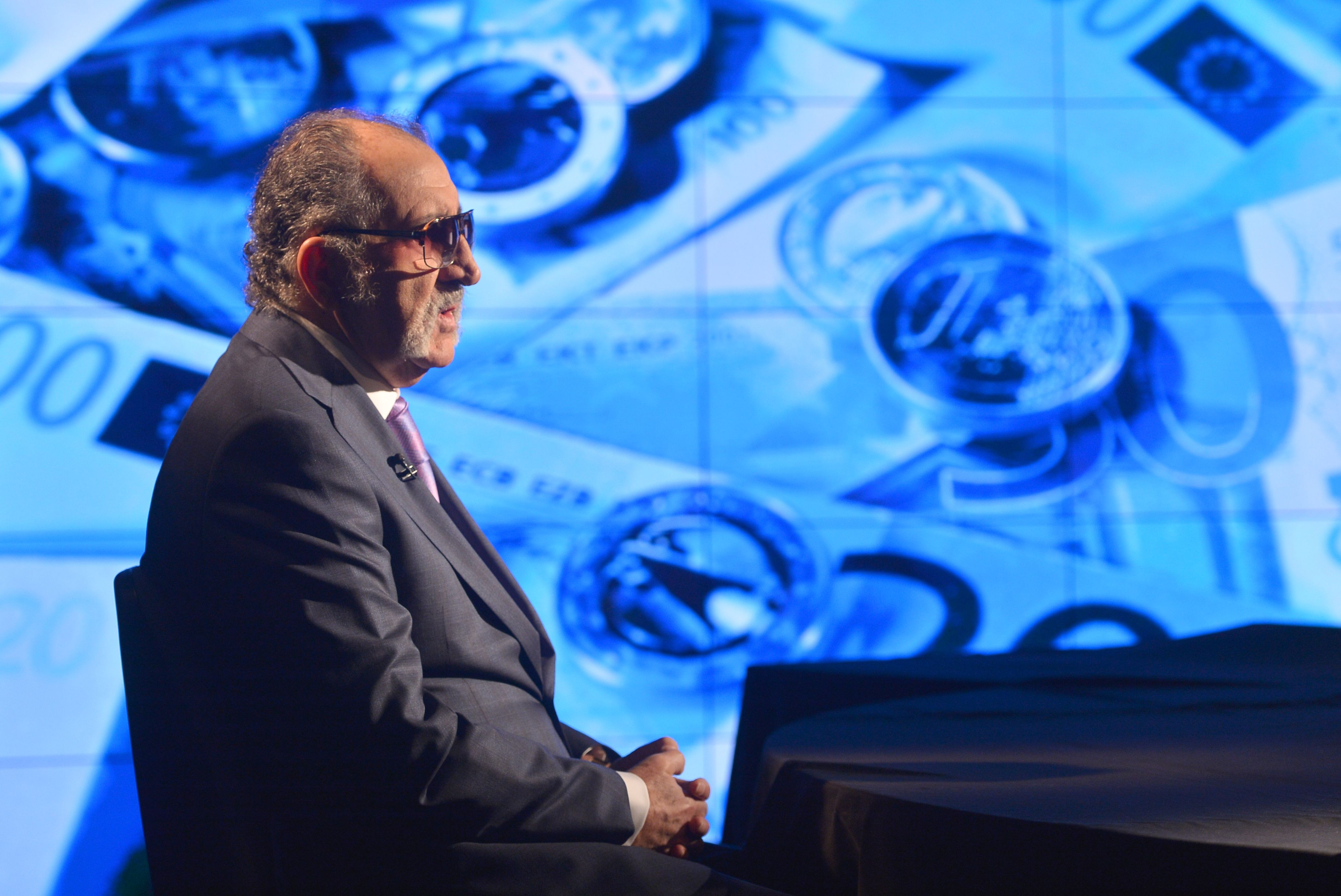 Totul pentru tara. Ion Tiriac vrea de la viitorul presedinte al Romaniei sa faca "menage a trois" cu premierul si Parlamentul