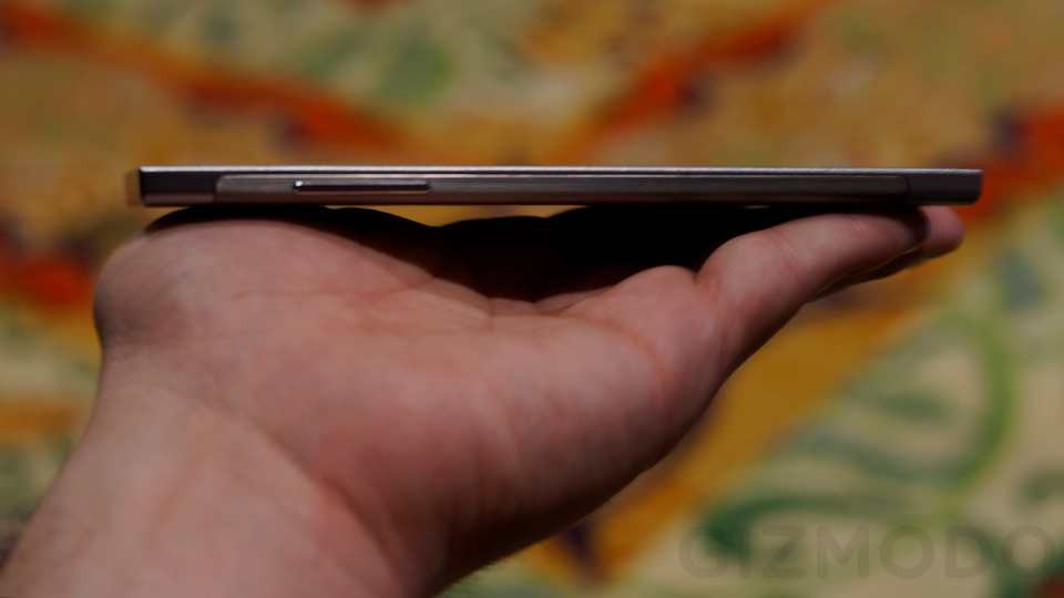 Lenovo K900, prezentat la MWC 2013, cu doua luni inainte de lansarea oficiala