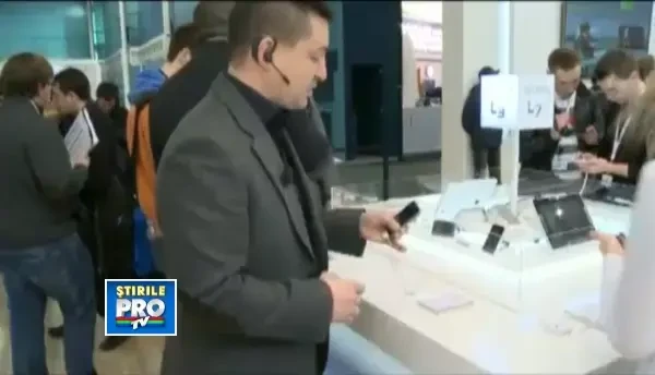 LG Optimus L3 II, prezentat la MWC 2013. Un telefon mic, usor, cu o baterie puternica