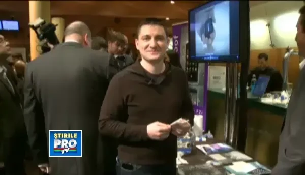 Nanotehnologia a ajuns in carcasa telefoanelor. Cand vei putea inota cu smartphone-ul in buzunar