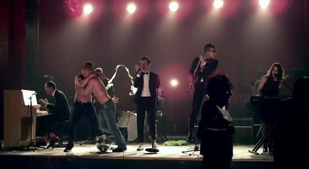 Artistul cu cel mai bine vandut album in 2012! TOP 10 VIDEO