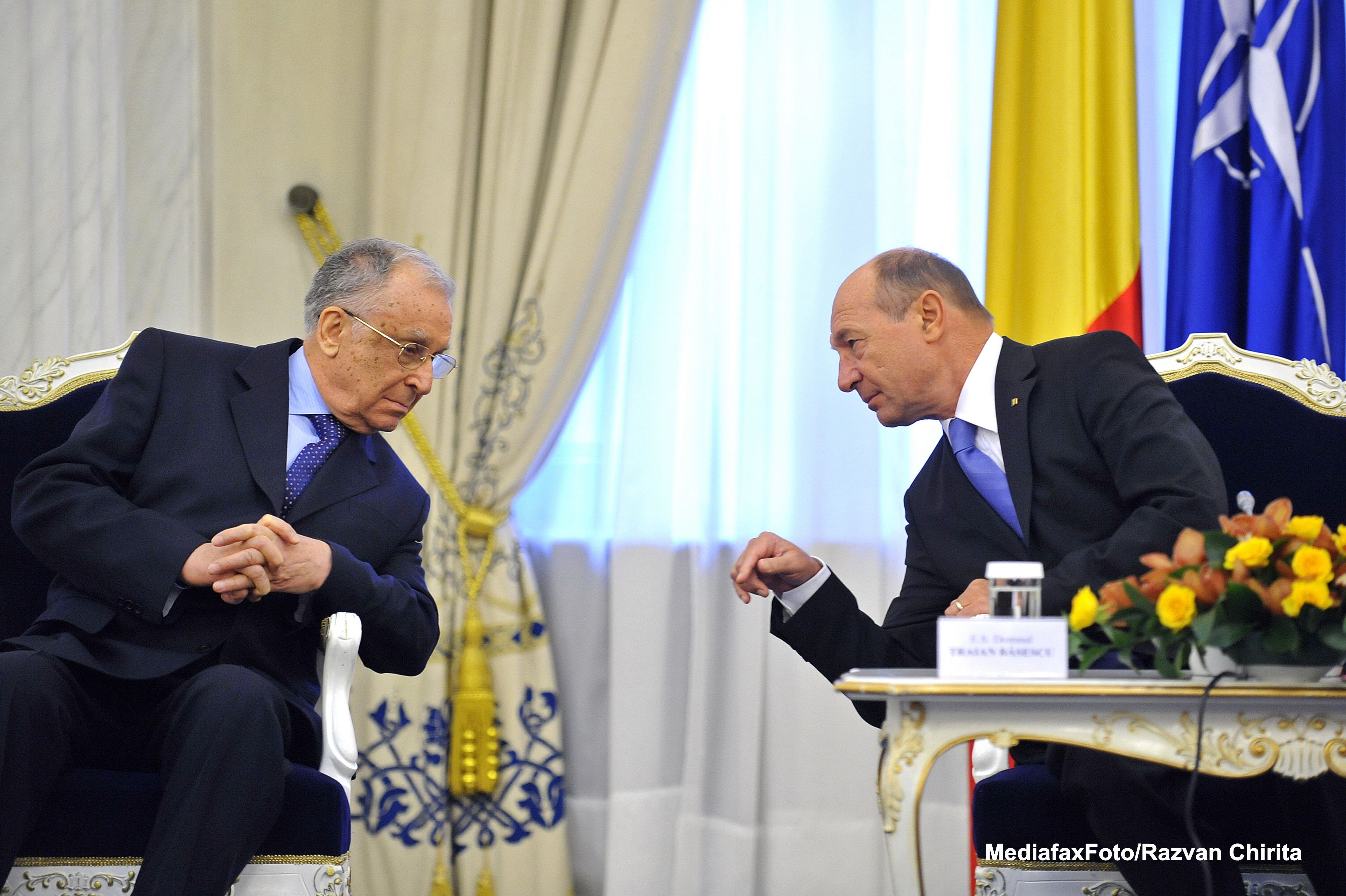 Ion Iliescu: Ramanerea lui Basescu in politica era inevitabila