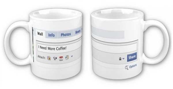 52% dintre romani isi beau cafeaua in timp ce acceseaza contul de Facebook