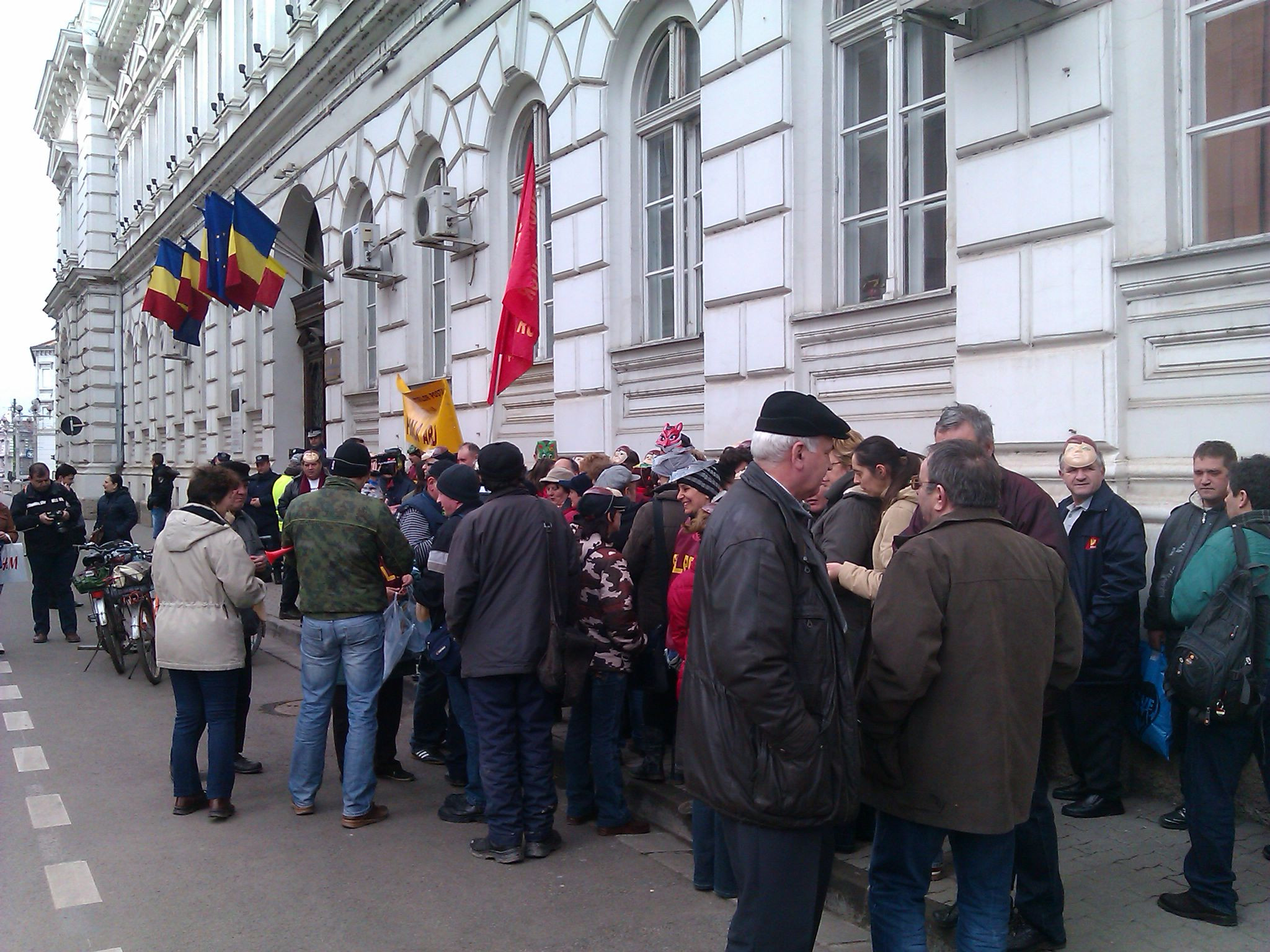 Protest la Reghin. Aproape 2.000 de localnici sunt nemultumiti ca va fi construita o fabrica de clei