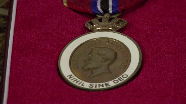 Victor Rebengiuc si Raed Arafat au primit, la Castelul Peles, distinctia Nihil Sine Deo