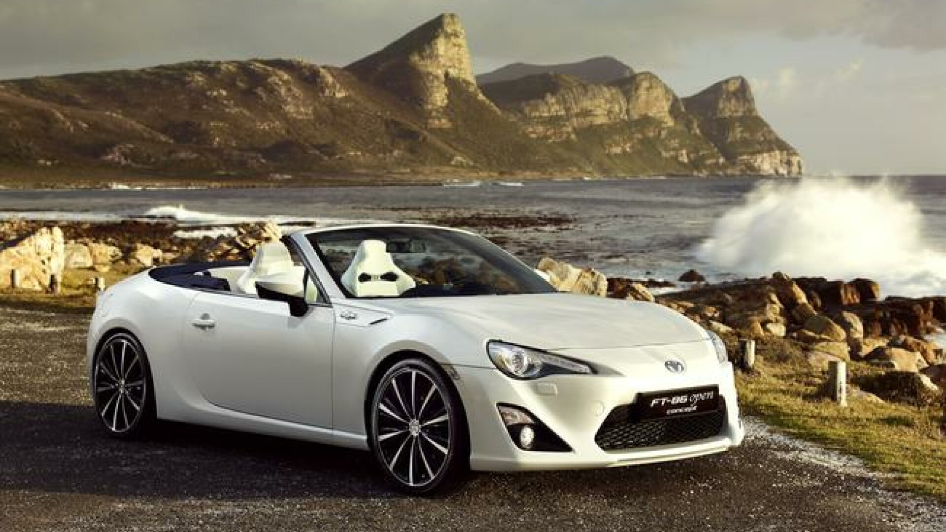 FOTO Cerul e limita! Conceptul Toyota FT-86 Open, dezvaluit oficial