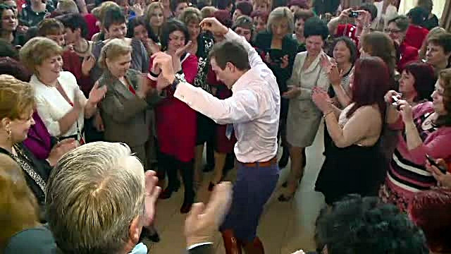 Petrecere cu 800 de femei si doar 2 barbati. Radu Mazare s-a distrat cu membrele PSD Constanta