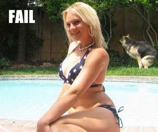 GALERIE FOTO. Ce se intampla cand nu te uiti cu atentie la imaginile pe care le postezi pe internet