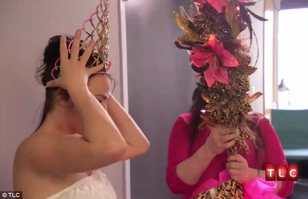 Daily Mail: "E cea mai scandaloasa rochie de mireasa" Ce a purtat o femeie de etnie rroma