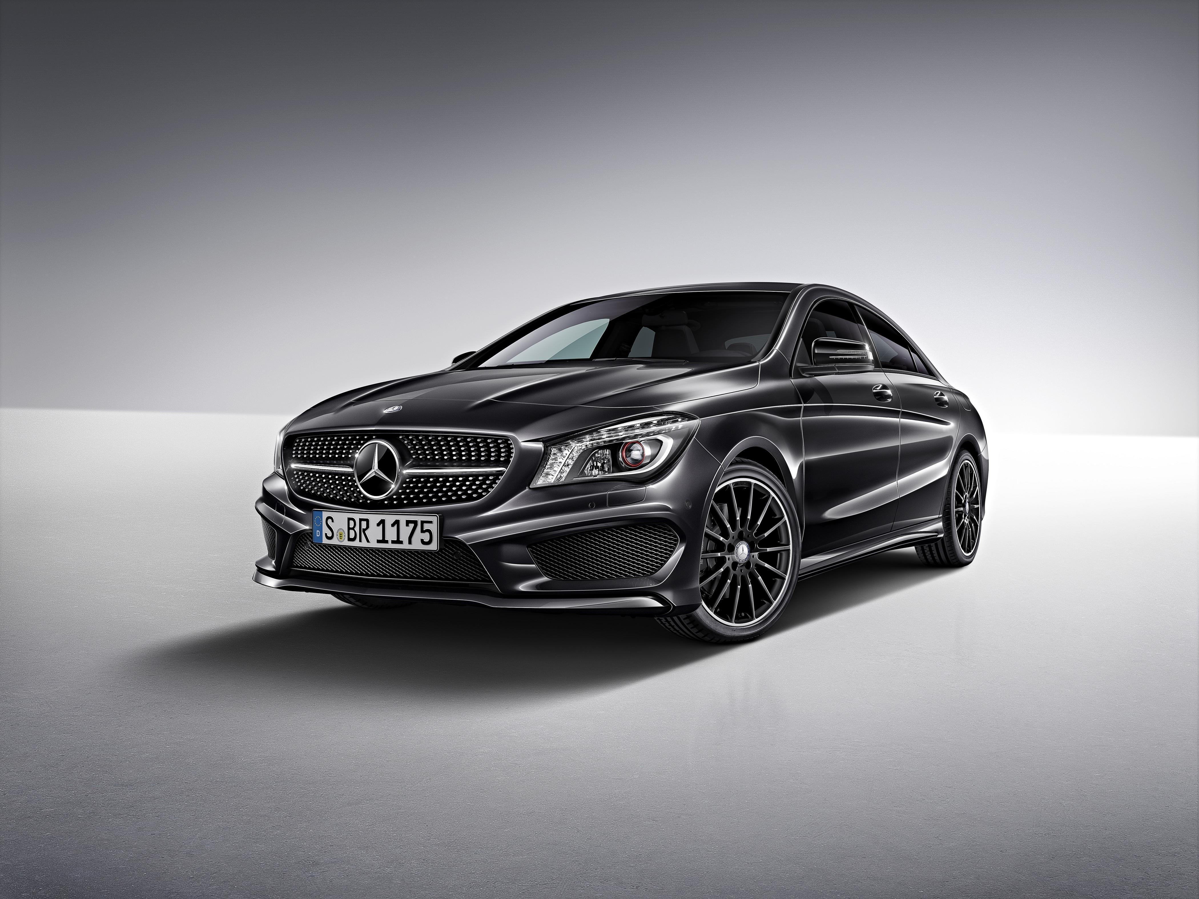 GENEVA 2013: Mercedes-Benz prezinta in premiera noul A45 AMG + noua familie a clasei E: GALERIE FOTO: