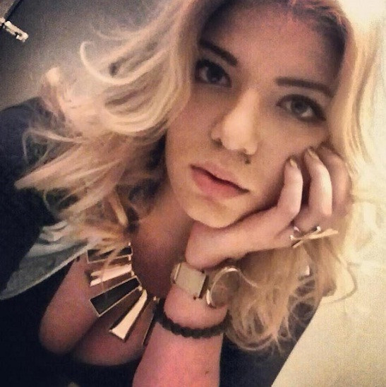 Poza care a transformat-o in vedeta. Cine este Ania, rusoaica de care vorbesc toate tabloidele