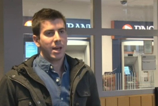 A vrut sa scoata cateva zeci de dolari de la ATM. S-a blocat cand a vazut ce i-a dat bancomatul