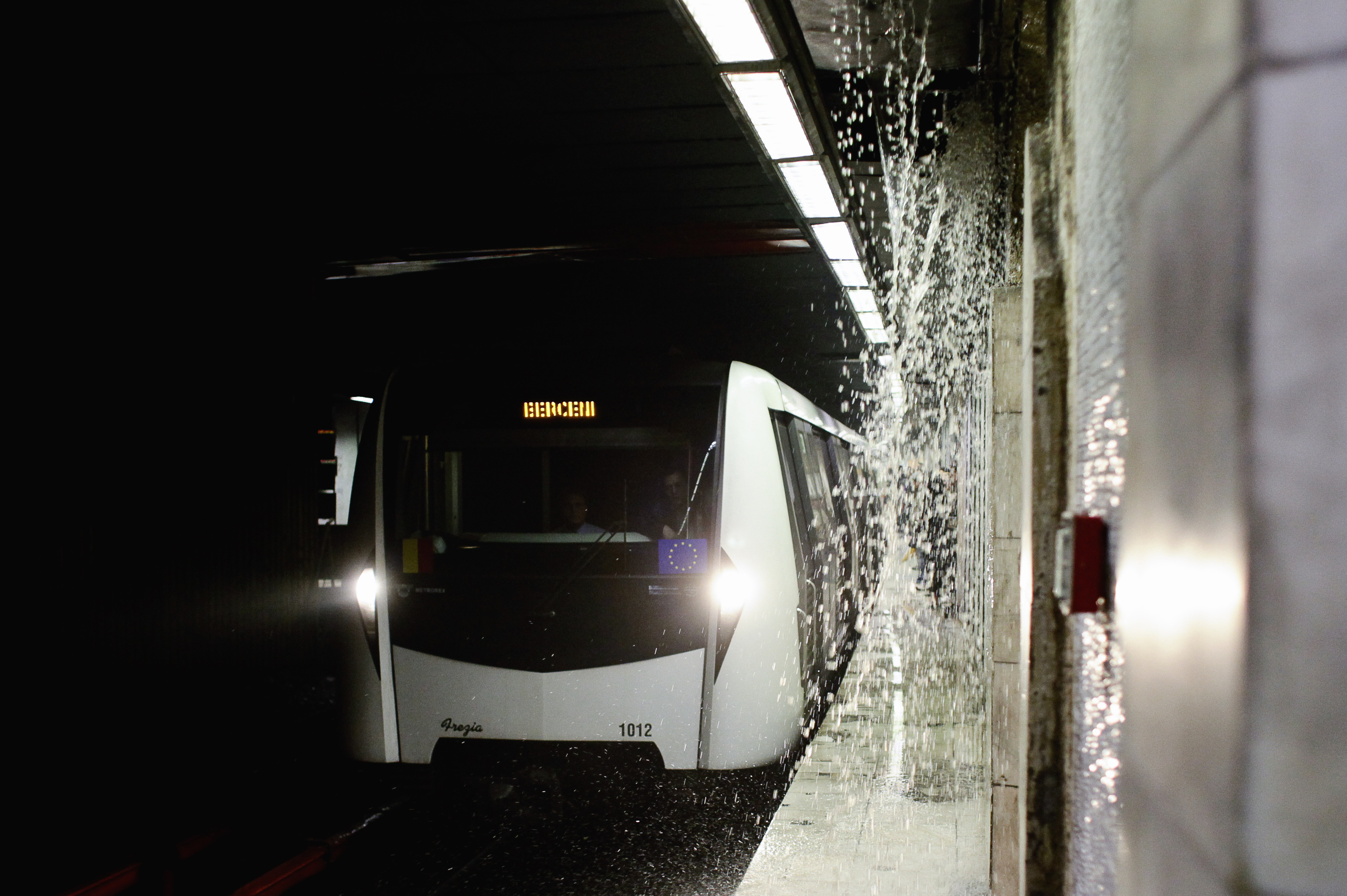 BACALAUREAT 2013, probe la matematica si istorie. Unii elevi n-au ajuns la timp, din cauza metroului