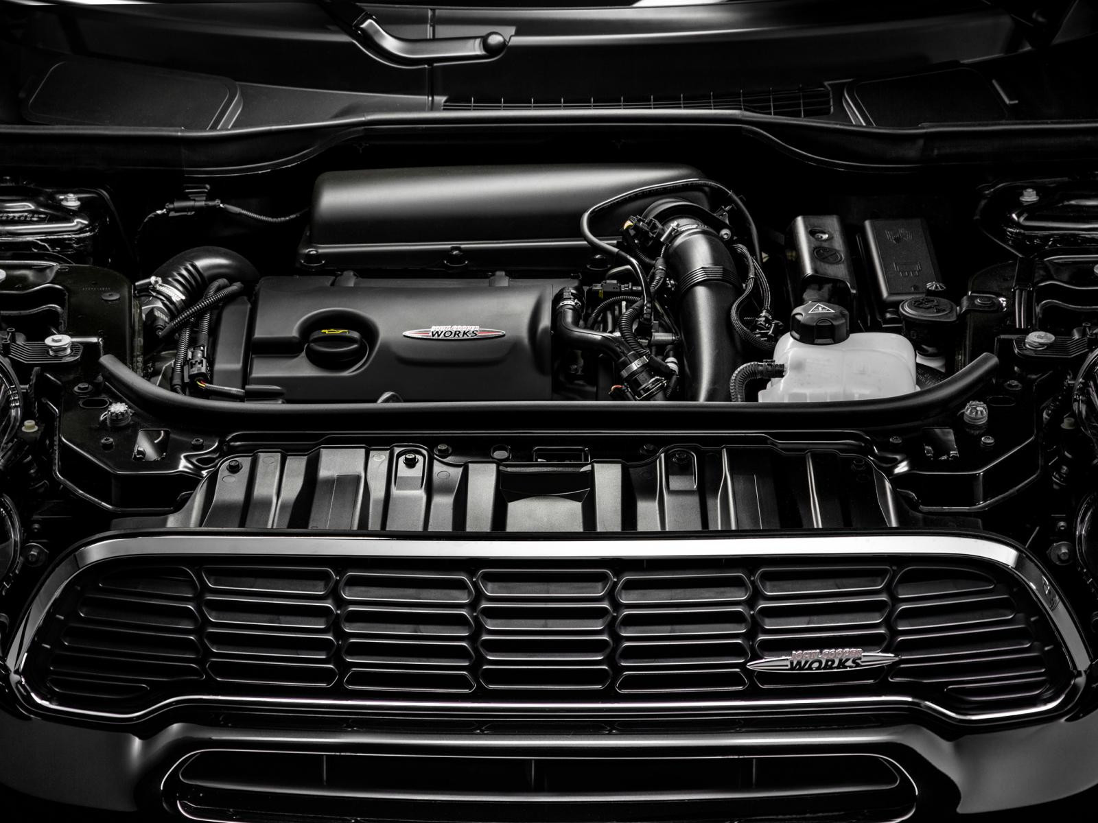 Implant de putere pe cea mai sexy masina din 2013. BMW e la mijloc