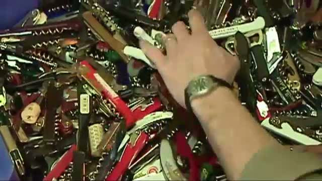 Bricegele si crosele vor fi permise la bordul avioanelor. Masurile de securitate mai blande in SUA