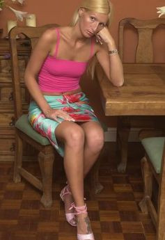 "In viata mea nu am avut asa barbat". Iubirea pentru el a facut-o sa aiba nevoie de ajutor la 19 ani