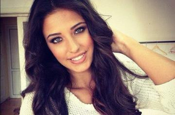 "Numai beata as purta asa ceva". Poza pentru care Antonia a fost criticata de fani pe Facebook