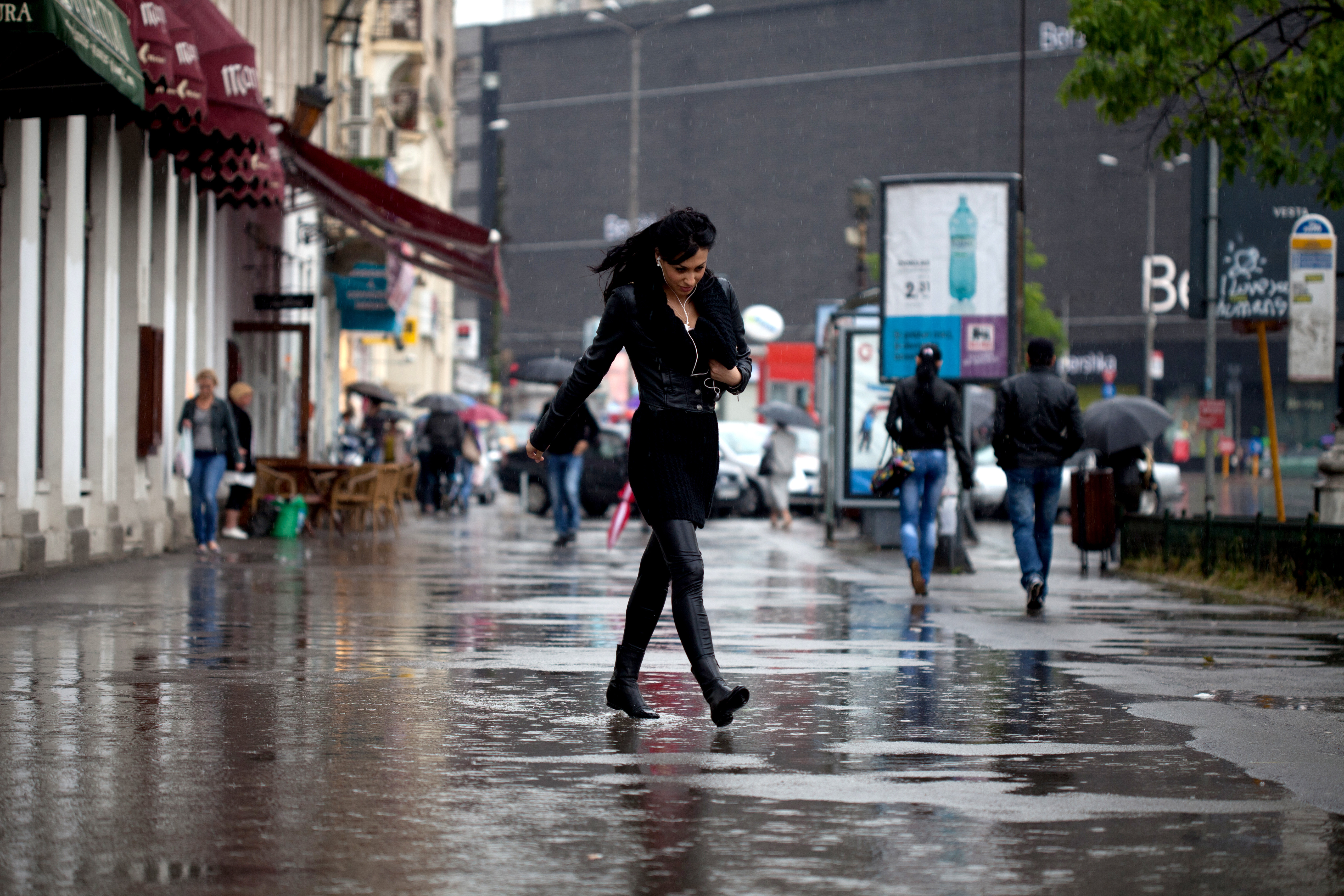 Cod galben pentru raurile din nord-vestul tarii. Afluentii Crisului Negru sunt sub cod portocaliu