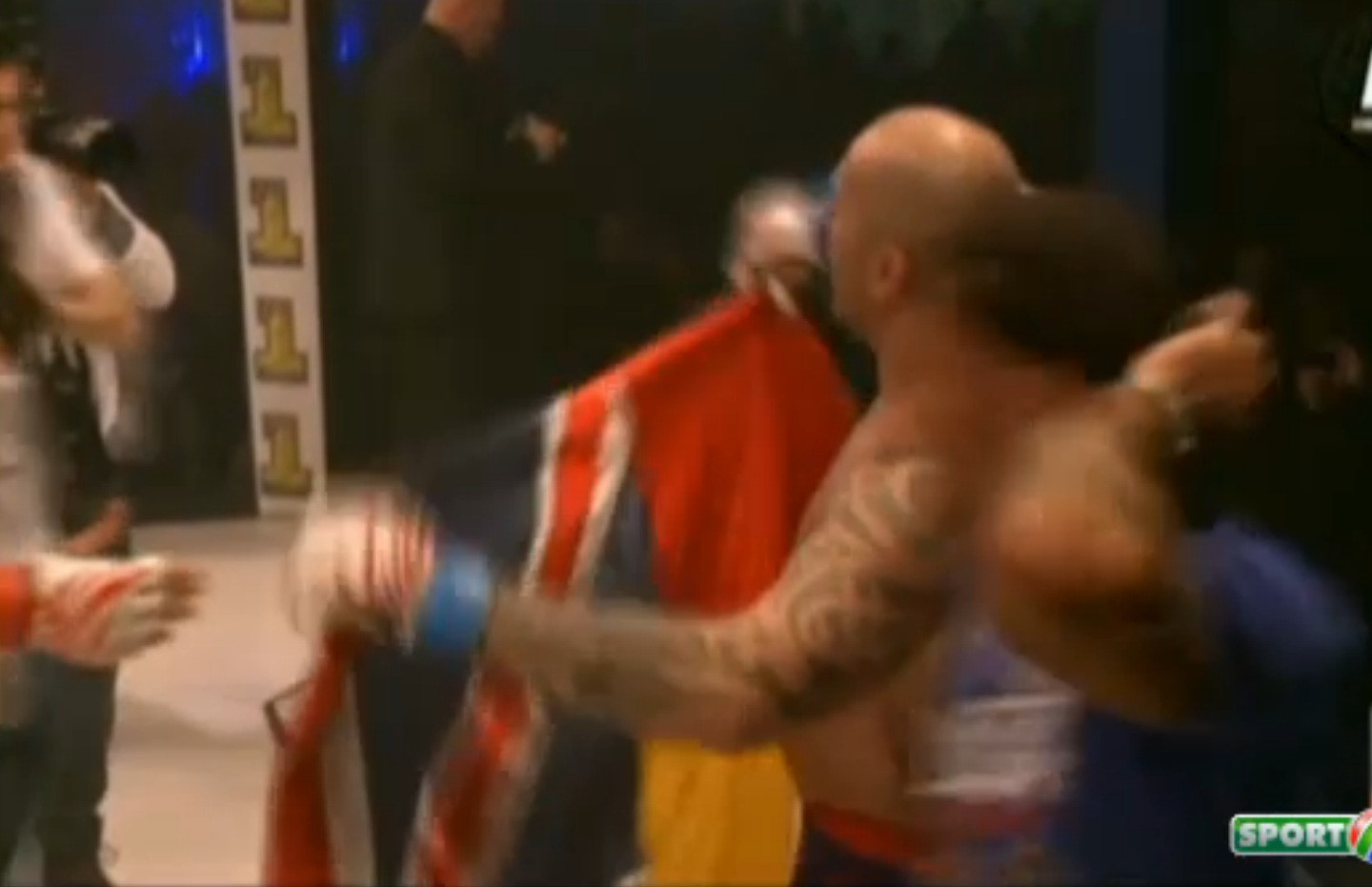 Romania are un nou campion mondial! Zmarandescu si-a devastat adversarul de 150 de kg in doua minute