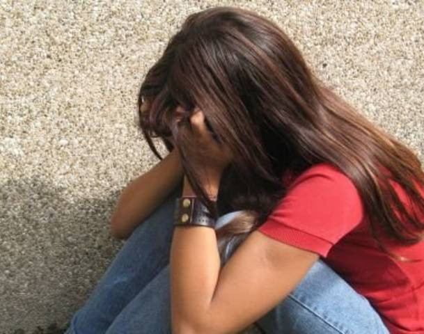 Abuzata sexuala la numai 16 ani, de 90 de barbati, intr-un weekend. Reactia autoritatilor britanice