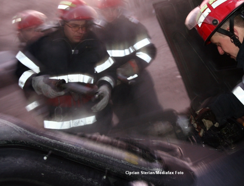 O masina a Ambasadei SUA a luat foc pe Soseaua Kiseleff