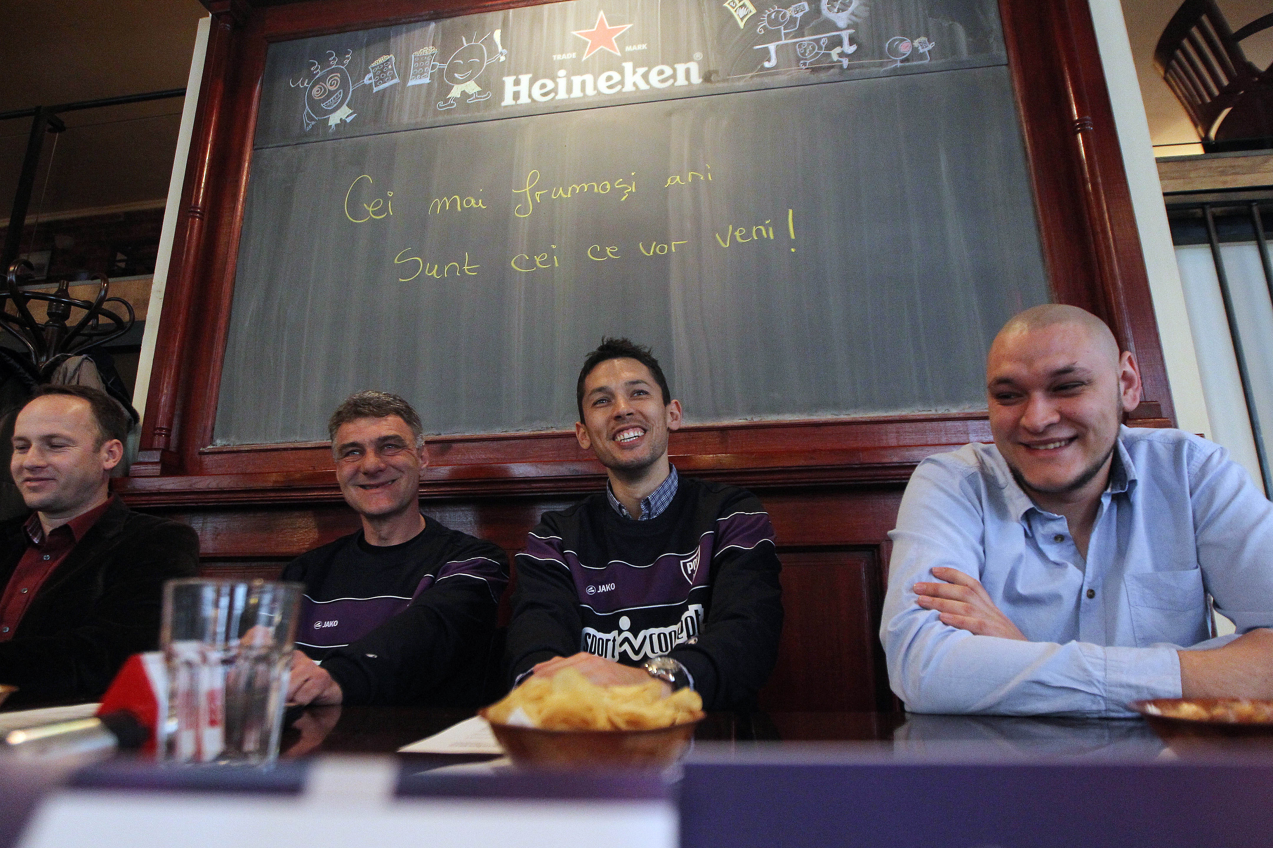 Codrea viseaza sa duca ASU Politehnica in Liga I! Noul antrenor al alb-violetilor, prezentat oficial