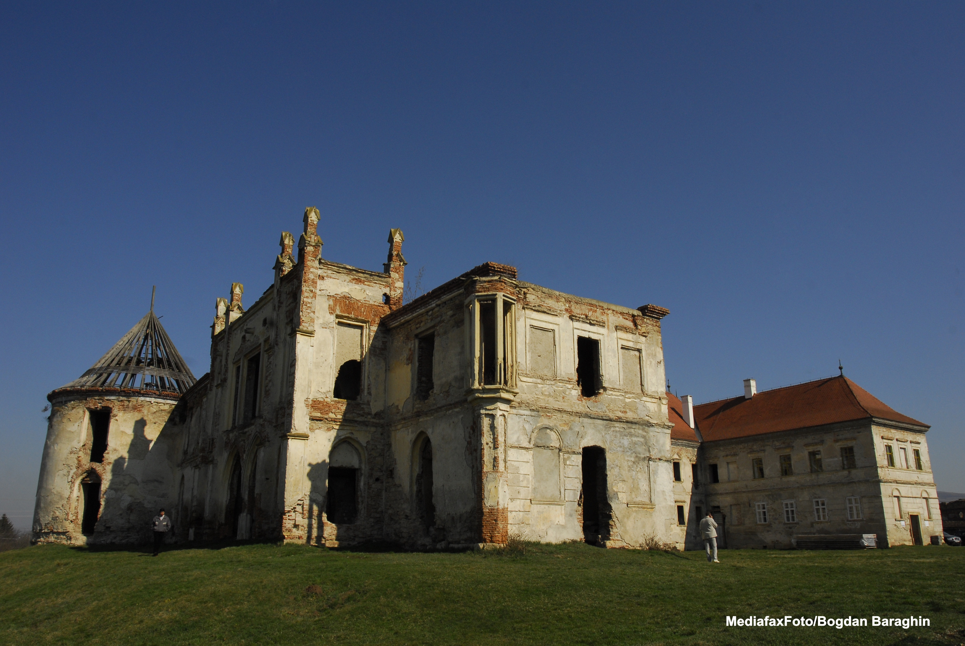 Electric Castle Festival. Muzica electronica pe scenele unui castel in ruine: Télépopmusik LIVE