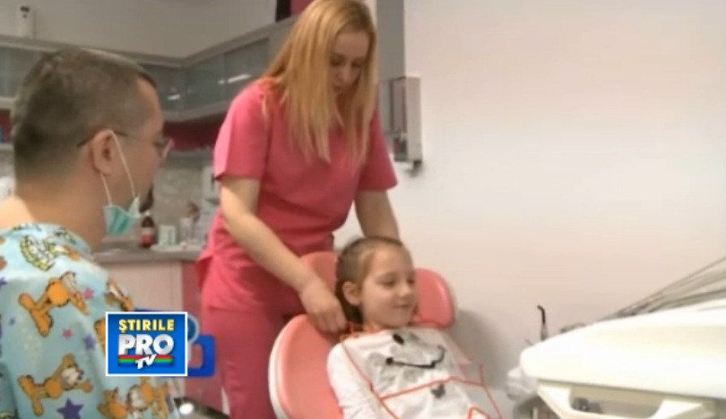 Invatati-i pe copii lectia sanatatii dentare. Metodele moderne de curatare pot preveni problemele