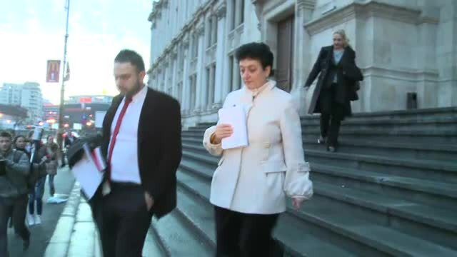 Detalii din dosarul judecatoarelor acuzate de coruptie: Dinu tinea banii luati mita langa muraturi