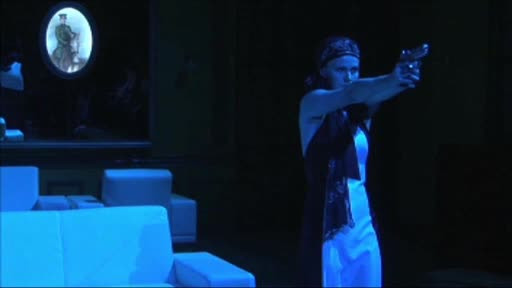 Spectacol de groaza la Teatrul Maghiar din Cluj. Un stalp din decor i-a cazut unei actrite in cap