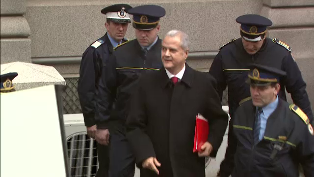 ADRIAN NASTASE A FOST ELIBERAT