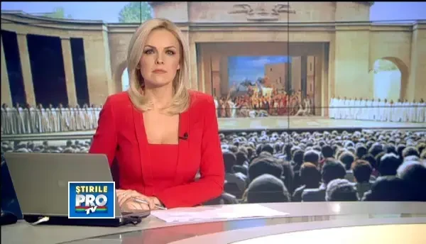 Spectacol de groaza la Teatrul Maghiar din Cluj. Un stalp din decor i-a cazut unei actrite in cap