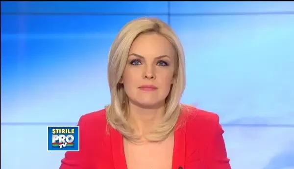 Ilinca Spanu este cea mai frumoasa liceana din Bucuresti. Miss Boboc a fost aleasa dintre 26 de fete