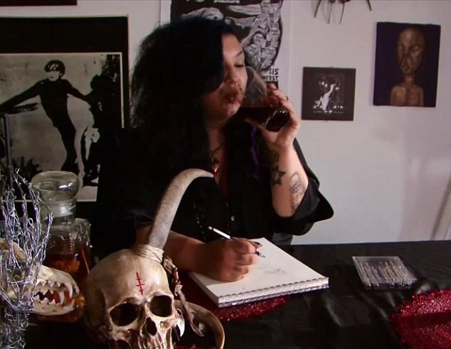 Dependenta care i-a dezgustat pe americani: ce bea aceasta femeie in fiecare zi