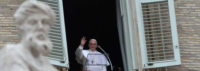 Papa Francisc a rostit rugaciunea Angelus in Piata Sf. Petru: Aceasta piata capata dimensiunea lumii