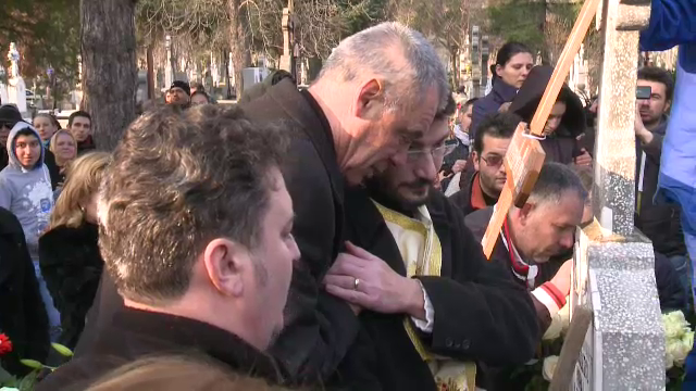 Mica de la "Abracadabra" a fost inmormantata duminica, in cimitirul Andronache din Capitala