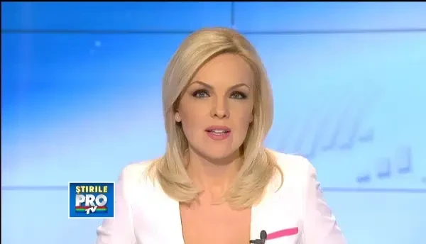 Final de sezon spectaculos pe partiile din Paltinis. Turistii au planat cu schiurile pe apa. VIDEO