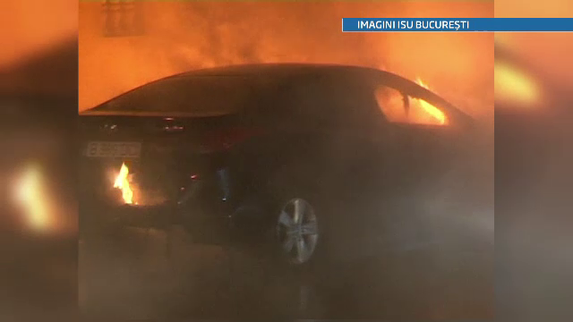 Doua masini de lux au fost incendiate intr-un cartier de vile din Capitala.Piromanul nu a fost prins