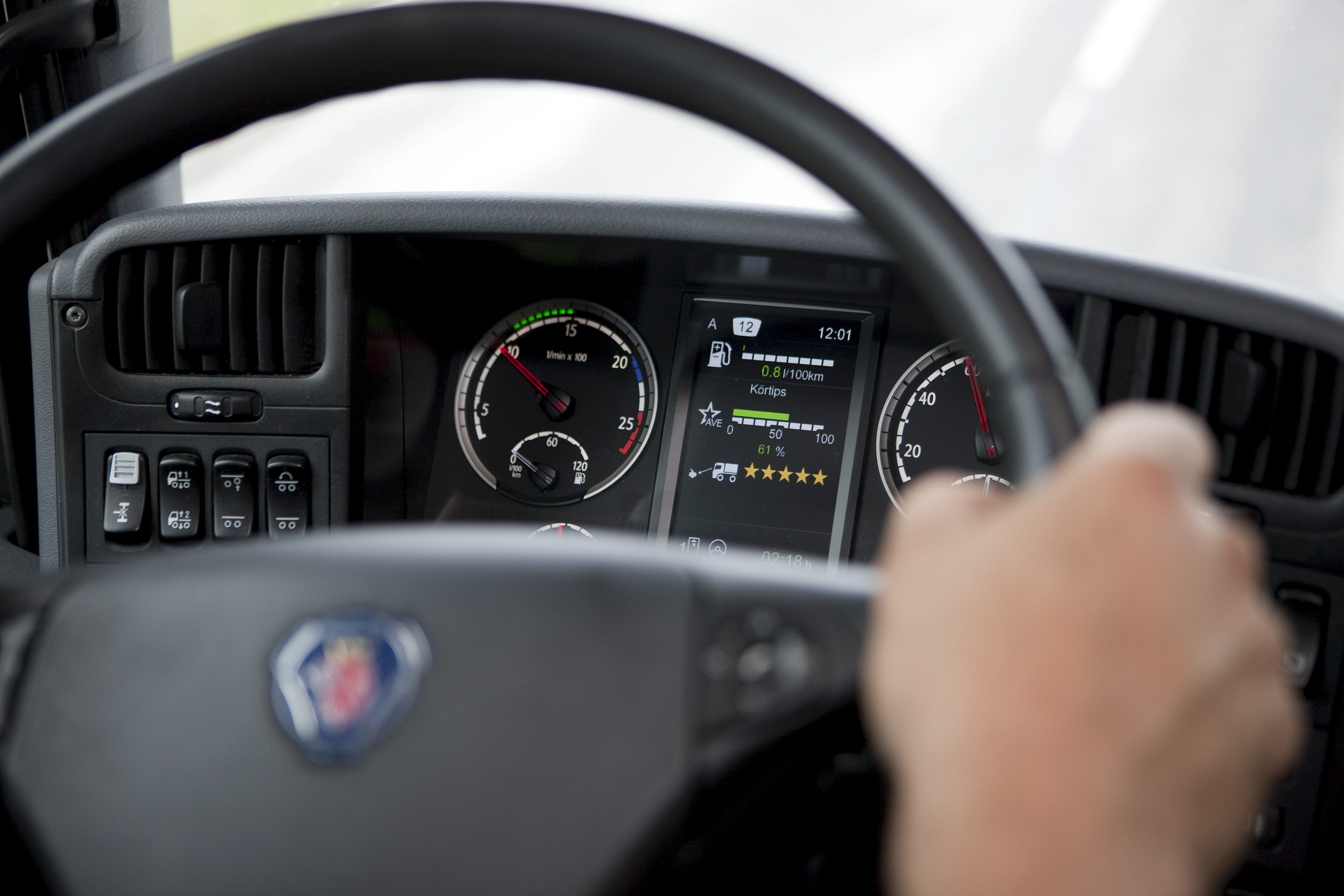 In 2012 pe acest drum au murit 29 de oameni: Cum sunt educati soferii pe DN1! VIDEO