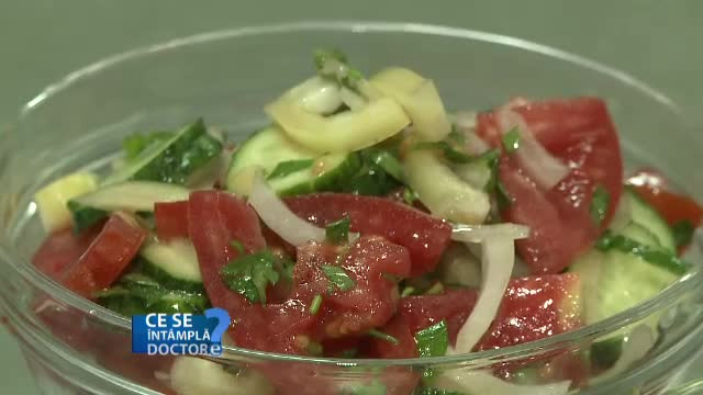 Consumati fibre pentru protectia colonului si pentru digestie, dar hidratati-va corect