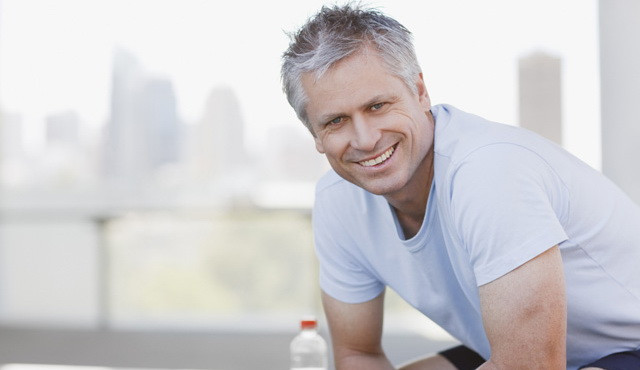 Ce risca barbatii care devin parinti dupa 50 de ani