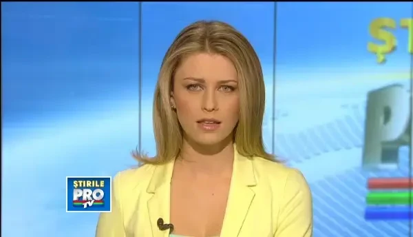 COD PORTOCALIU de ninsori si vant puternic: zeci de TIR-uri blocate. Risc de avalanse la munte