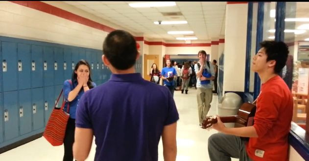 A invitat-o pe fata visurilor sale la bal intr-un mod cu totul special. "Am vrut sa fie perfect"